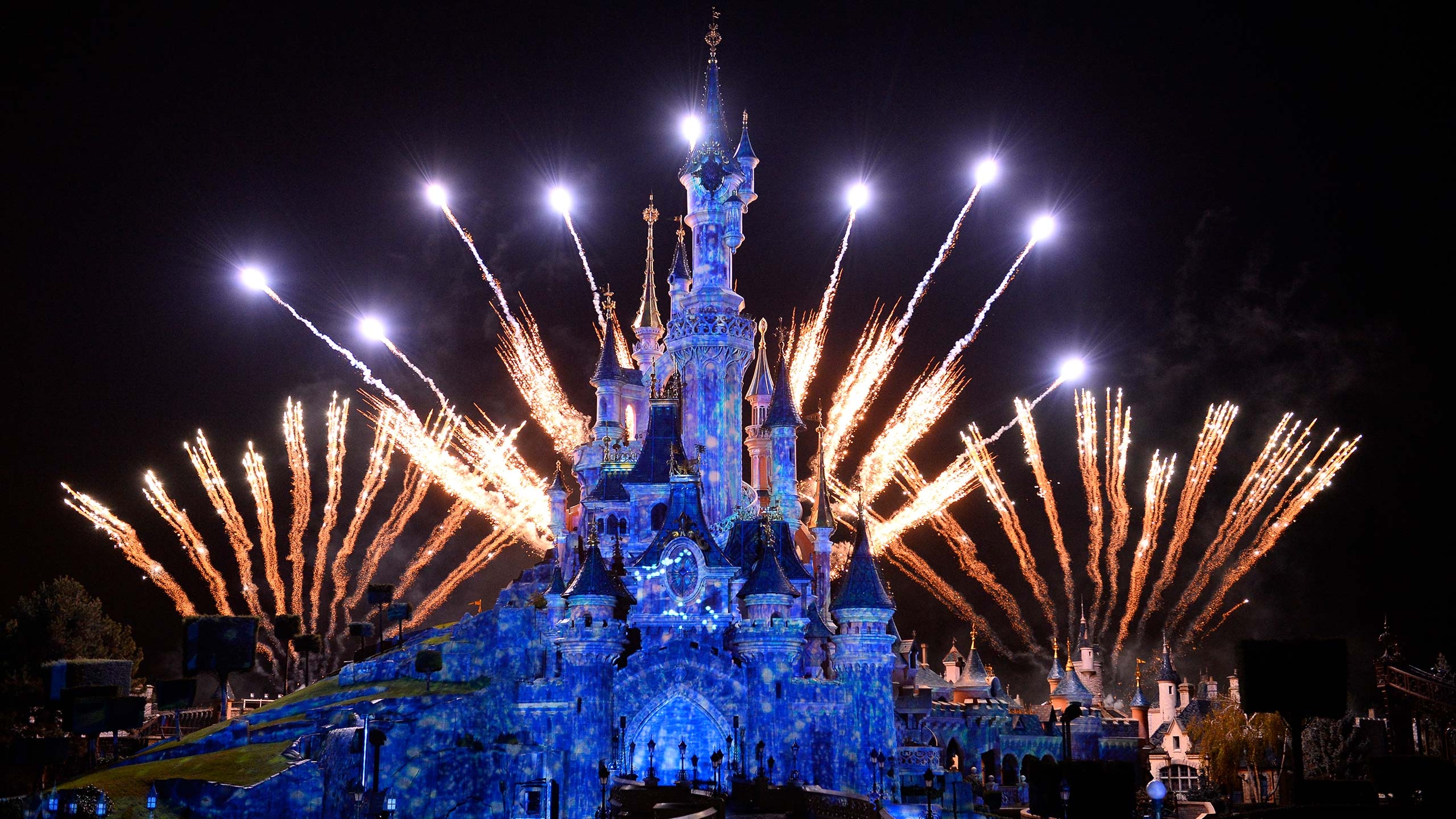 Disney-Illuminations.jpg